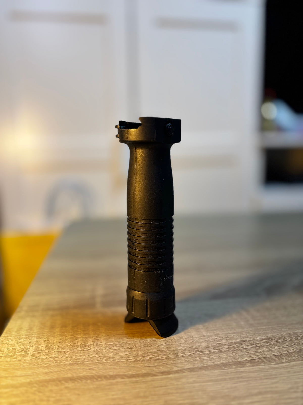 【中古・実物】B&T Unigrip QD バイポッドグリップ|陸上自衛隊 20式小銃採用モデル